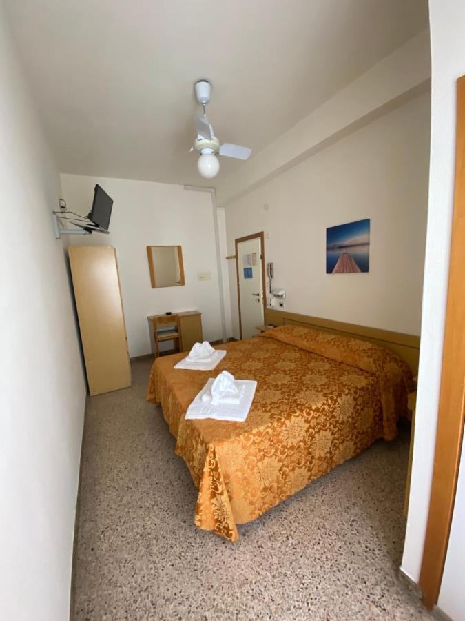Hotel Granada 카톨리카 외부 사진