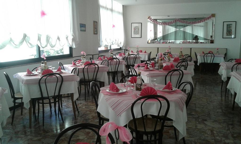 Hotel Granada 카톨리카 외부 사진