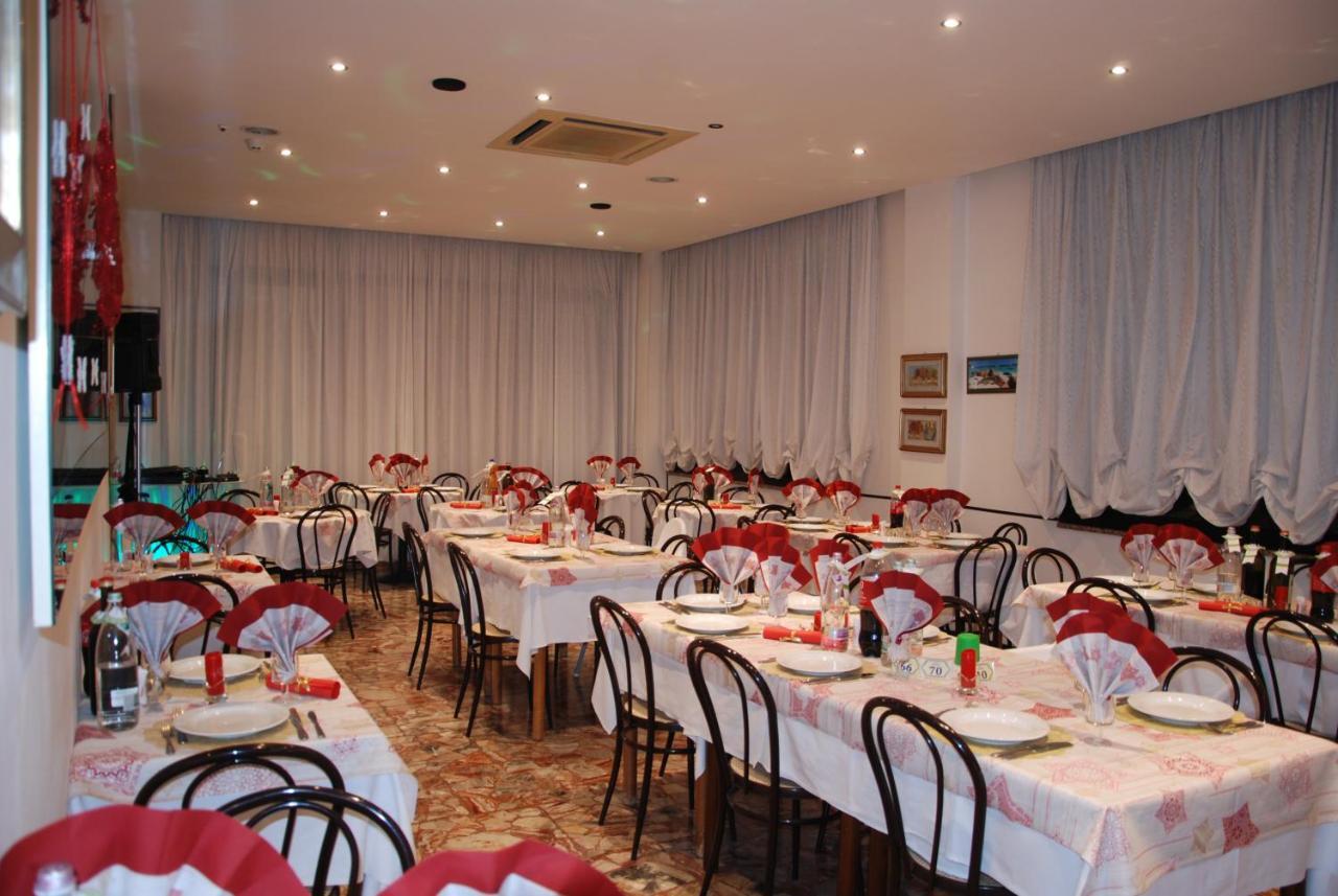 Hotel Granada 카톨리카 외부 사진